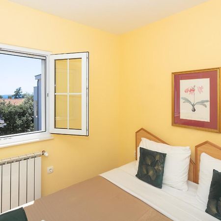Bed and Breakfast Pansion Pirat Petrčane Zewnętrze zdjęcie