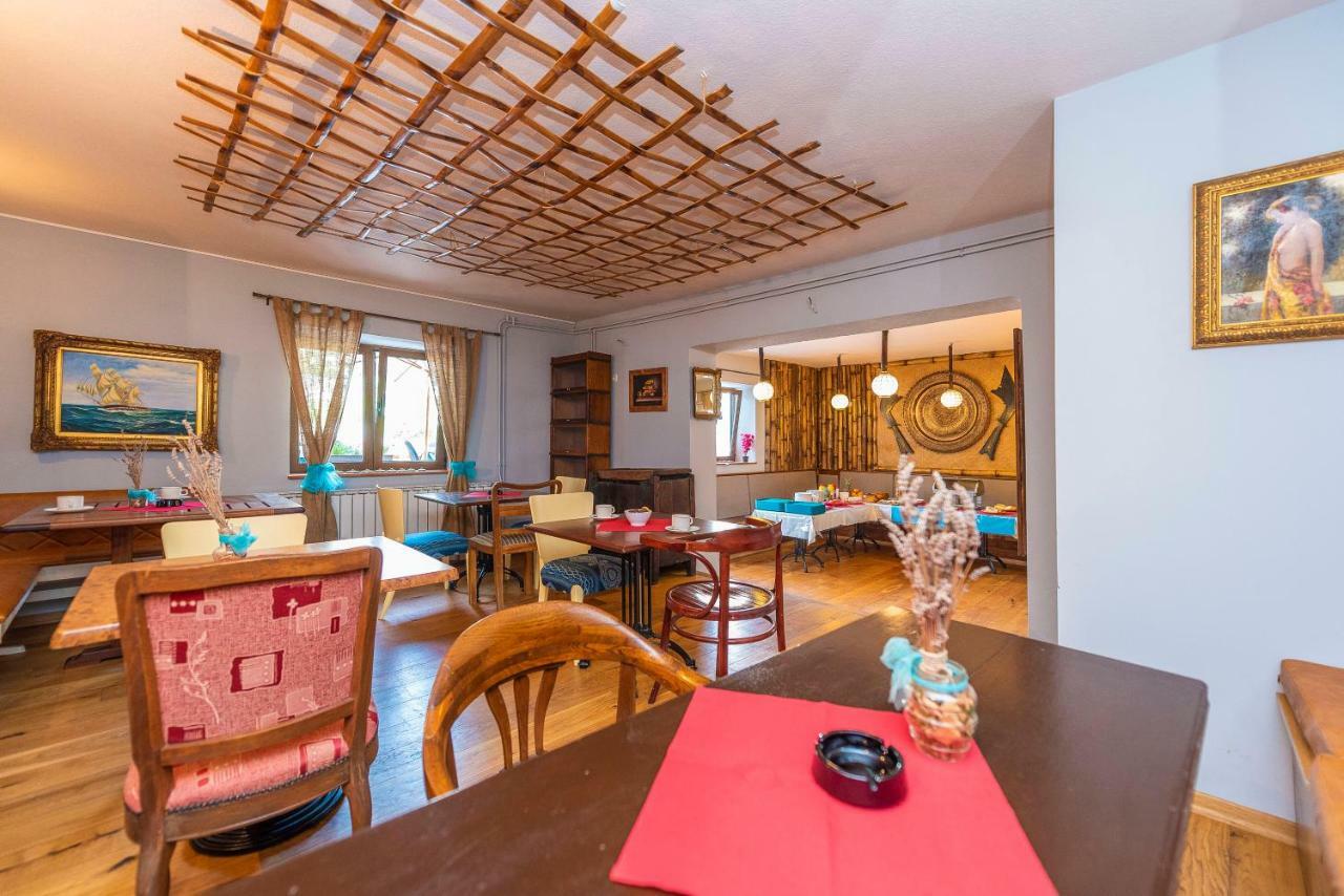 Bed and Breakfast Pansion Pirat Petrčane Zewnętrze zdjęcie