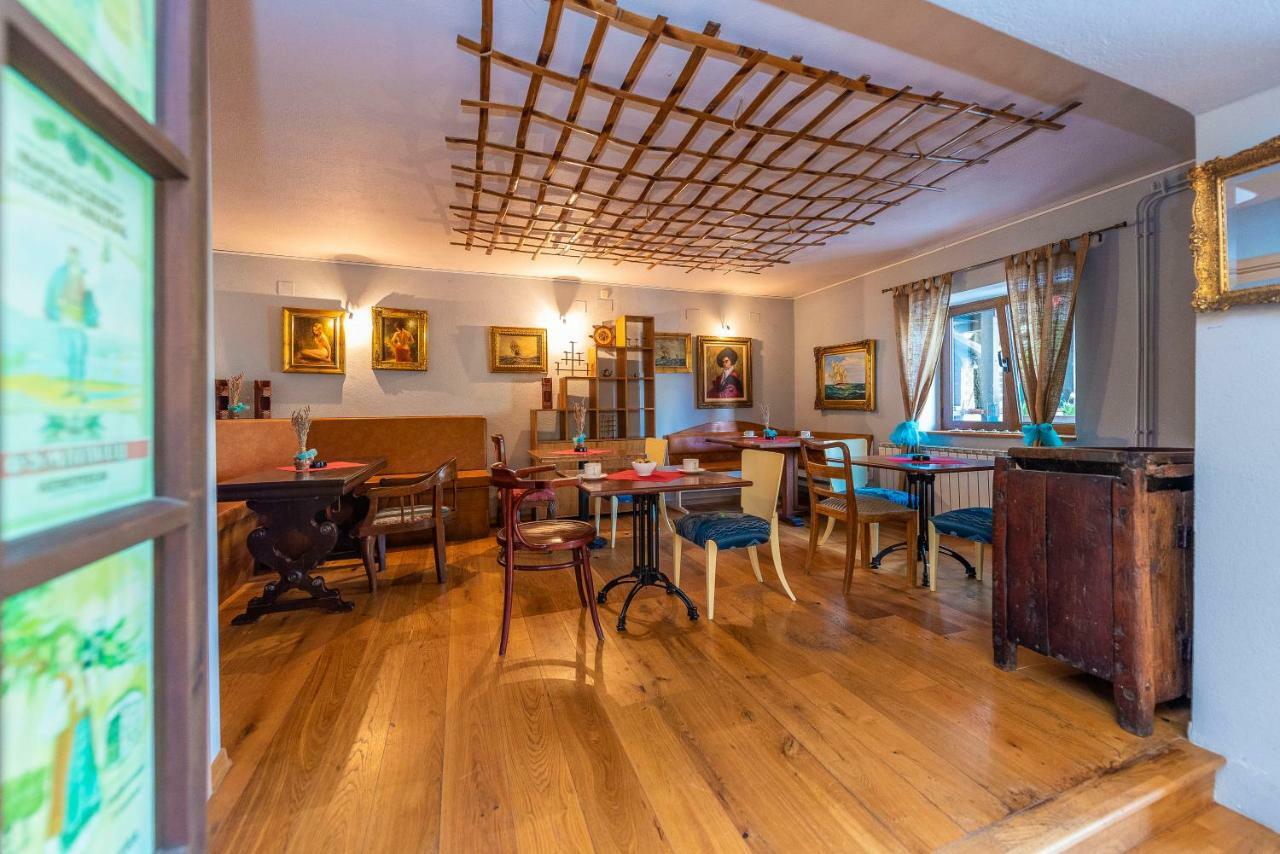 Bed and Breakfast Pansion Pirat Petrčane Zewnętrze zdjęcie